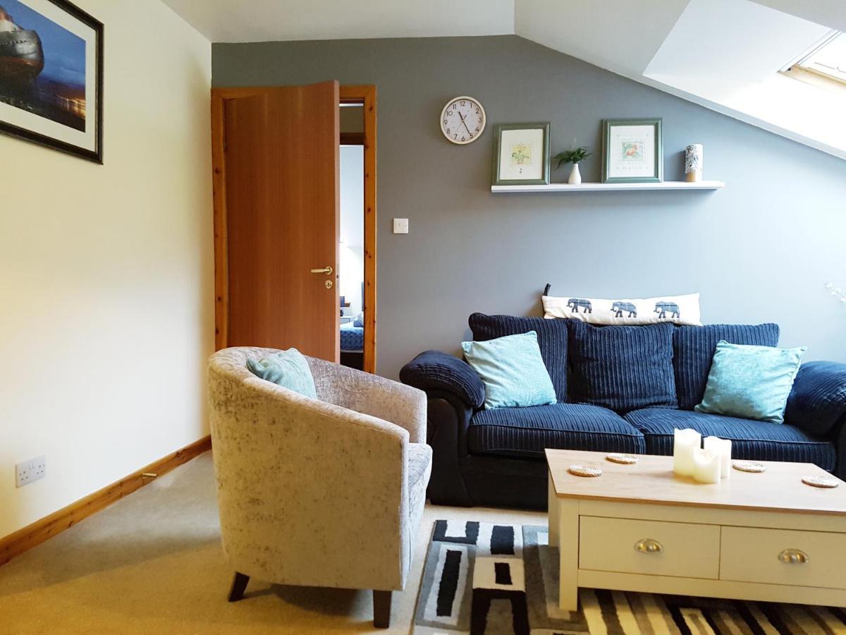 Stylish 2 Bedroom - 2 Miles Inverness City Centre Exterior foto
